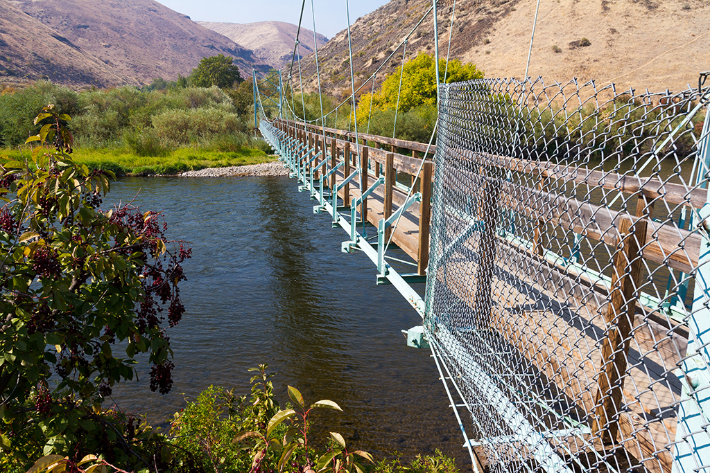 09-26 - 02.jpg - Yakima River, WA